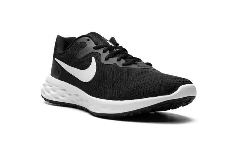 Nike Basketball Revolution 6